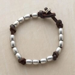 KNOT AND BEAD BRACELET