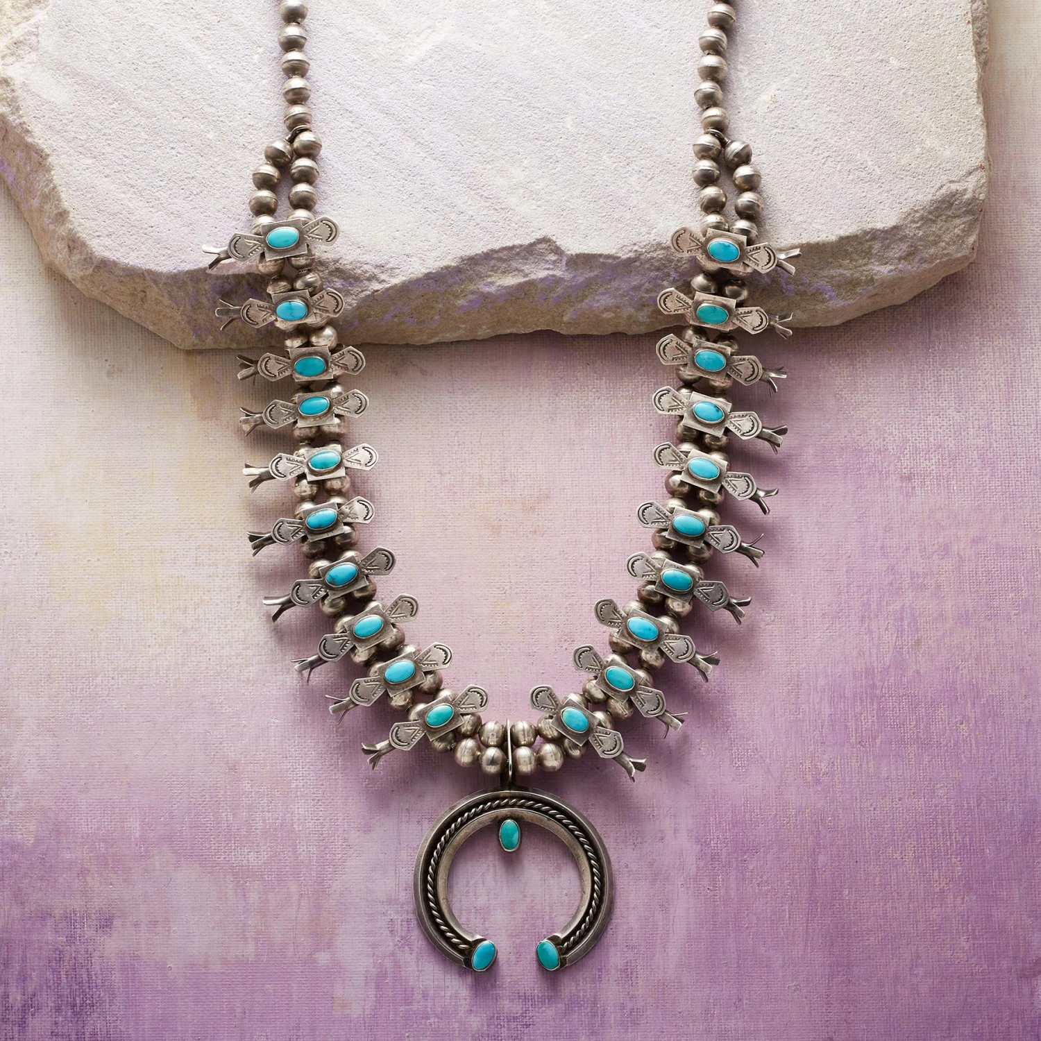 1950s Box Bow Necklace 2 1950s Box Bow Necklace - Image 2