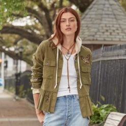 Trixie Essential Tank