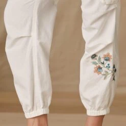 Hansa Blooms Joggers - Petites -Eternal Jewelry Store 48a9a66b 579f 4b8b aee7 eb93457b3094