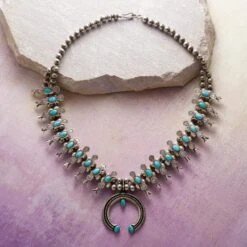 1950s Box Bow Necklace 5 1950s Box Bow Necklace -Eternal Jewelry Store 572b2ae7 b19b 49d6 be9a 0c4d6ad2d94b