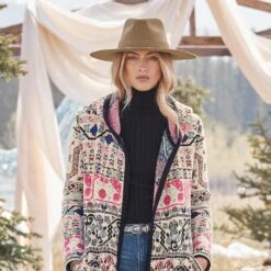 Legends Turtleneck 7 Legends Turtleneck -Eternal Jewelry Store 60198d06 a78d 4043 8610 9709ef51301b