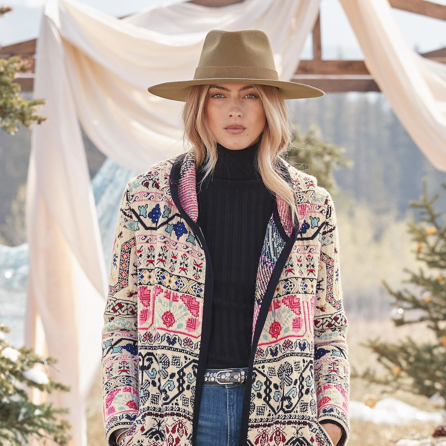 Legends Turtleneck 4 Legends Turtleneck - Image 4