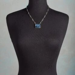 Live Each Moment Necklace -Eternal Jewelry Store d02d00b9 88e4 4f8d a30a a0fb1d4420e4