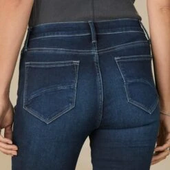 Audrey Straight Toujours Jeans -Eternal Jewelry Store eb37ea4e a9df 4f73 a75e 691c83a95b69