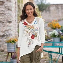 Keegan Embroidered Tee - Petites